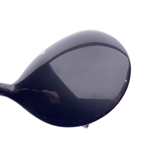 Used Titleist 917 D2 Driver / 10.5 Degrees / Stiff Flex