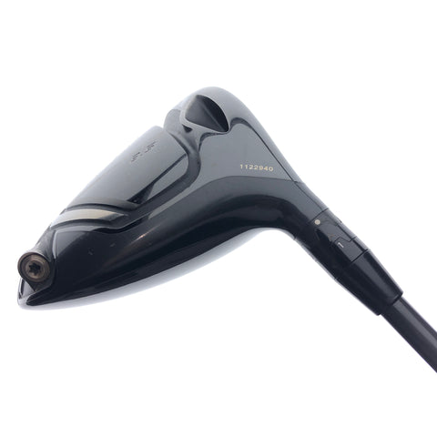 Used Titleist 917 D2 Driver / 8.5 Degrees / Stiff Flex