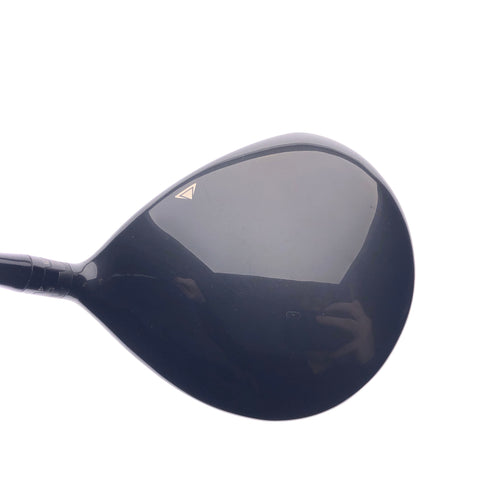Used Titleist 917 D3 Driver / 9.5 Degrees / Regular Flex