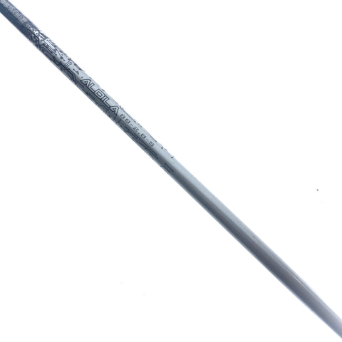 Used Titleist 917 F2 3 Fairway Wood / 13.5 Degrees / Stiff Flex