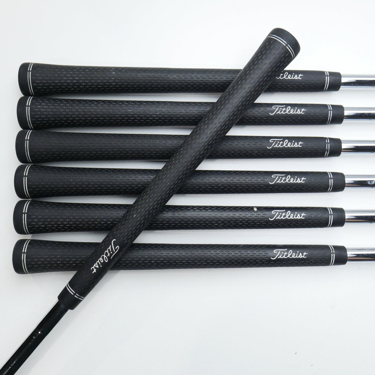 Used Titleist AP2 712 Iron Set / 4 - PW / Regular Flex