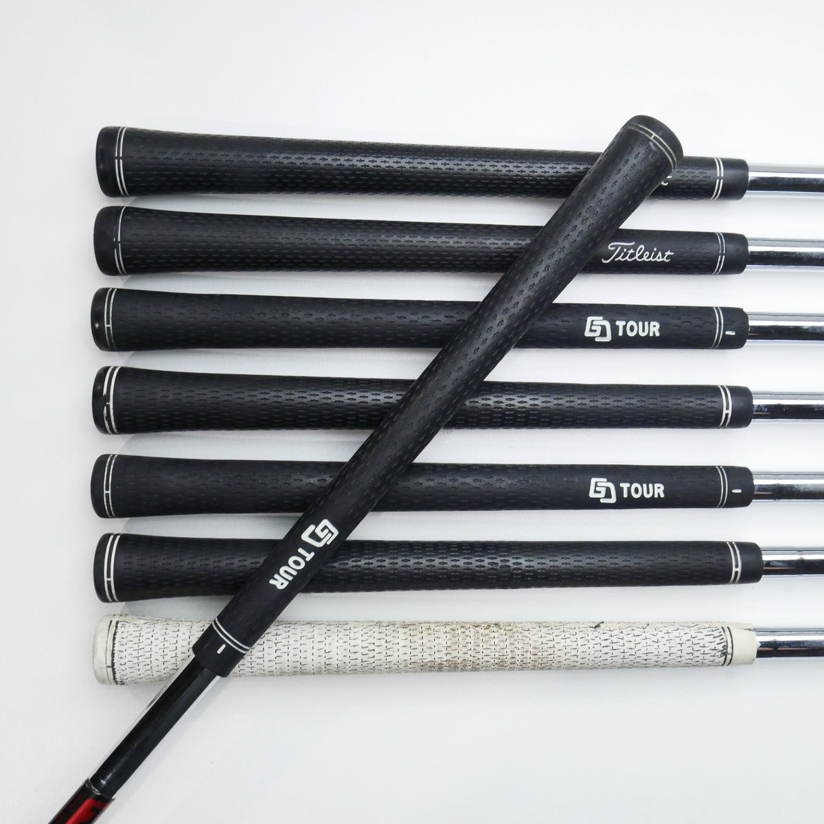 Used Titleist CB 714 Iron Set / 3 - PW / Stiff Flex / Left-Handed