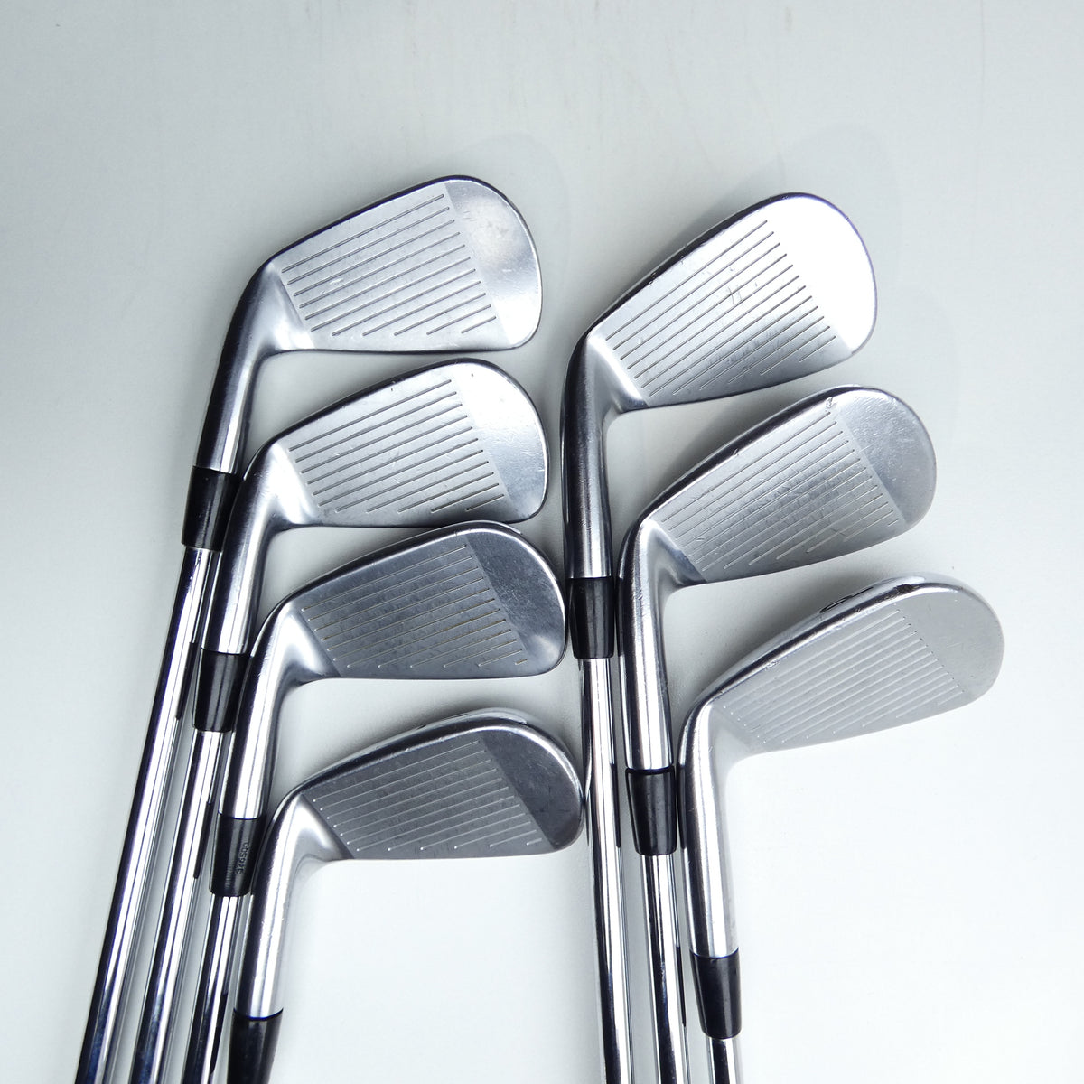 Used Titleist CB 714 Iron Set / 4 - PW / Stiff Flex