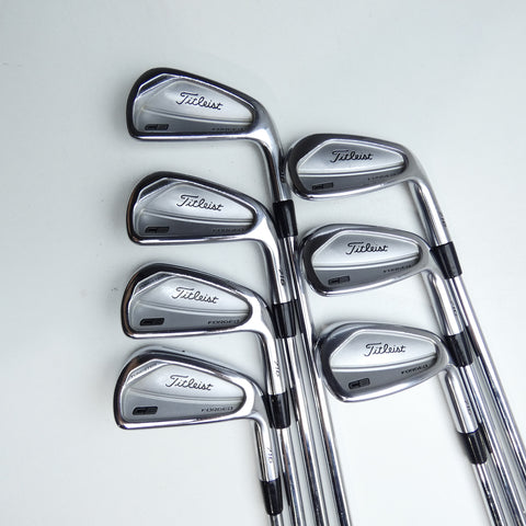 Used Titleist CB 716 Iron Set / 4 - PW / Stiff Flex