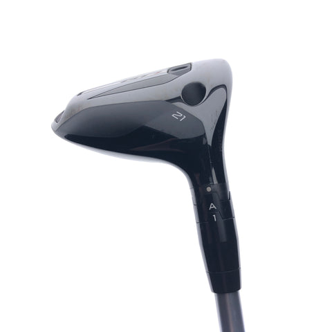 Used Titleist GT1 7 Fairway Wood / 21.0 Degrees / Regular Flex