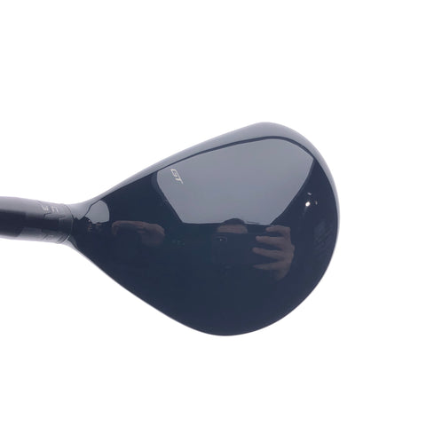 Used Titleist GT2 7 Fairway Wood / 21 Degrees / Regular Flex