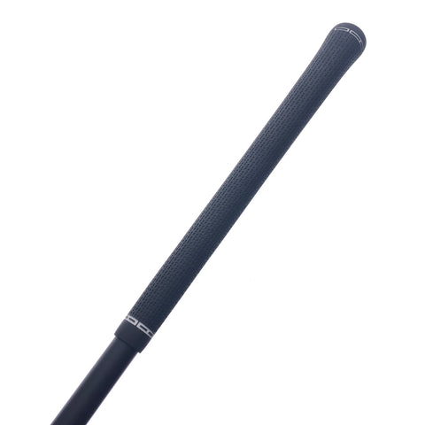 Used Titleist GT2 7 Fairway Wood / 21 Degrees / Stiff Flex