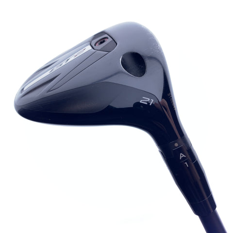 Used Titleist GT2 7 Fairway Wood / 21.0 Degrees / X-Stiff Flex