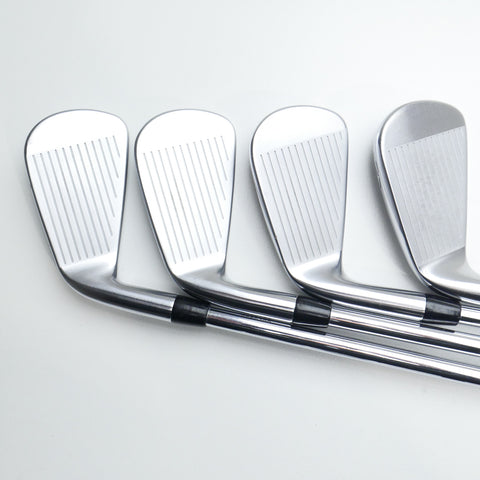 Used Titleist T100 Iron Set / 3 - 9 IRON / Stiff Flex