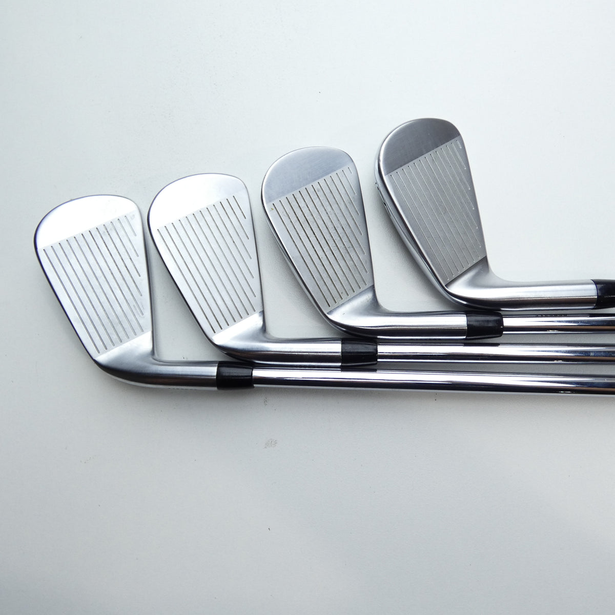 Used Titleist T100 Iron Set / 3 - PW / X-Stiff Flex