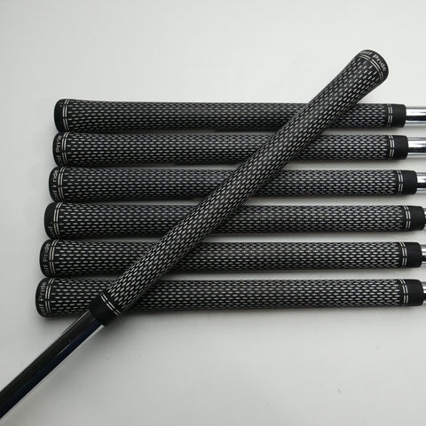 Used Titleist T200 Iron Set / 4 - PW / Stiff Flex / Left-Handed