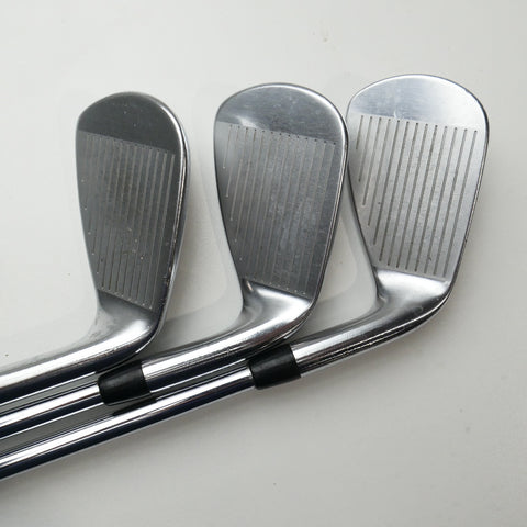 Used Titleist T200 Iron Set / 4 - PW / Stiff Flex / Left-Handed