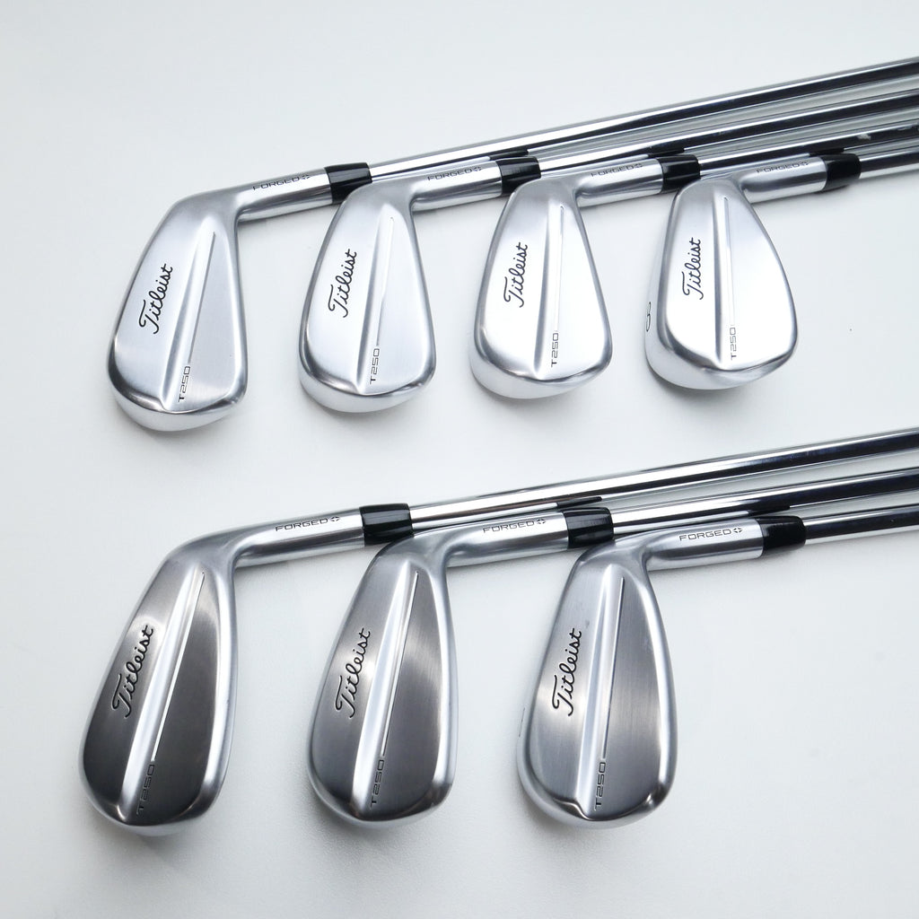 Used Titleist T250 2025 Iron Set / 5 - PW + 48° / Regular Flex