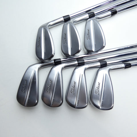 Used Titleist T250 2025 Iron Set / 5 - PW + 48° / X-Stiff Flex