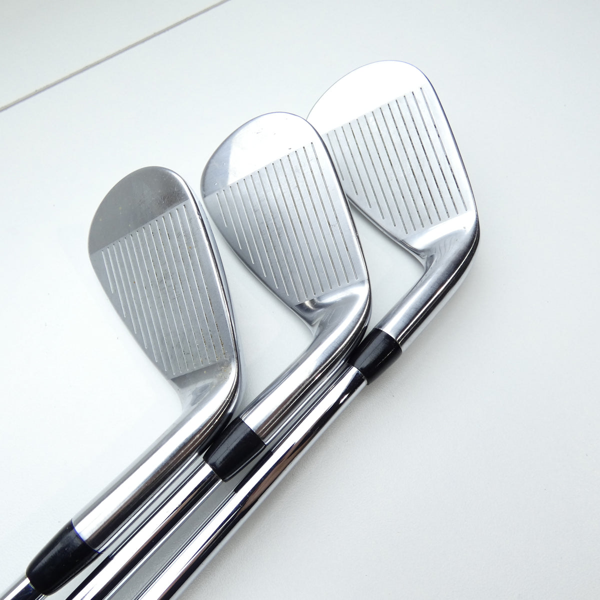 Used Titleist T350 2023 Iron Set / 5 - PW + 48° / Regular Flex / Left-Handed