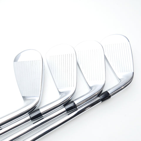 Used Titleist T350 2023 Iron Set / 5 - PW + 48° / Regular Flex / Left-Handed