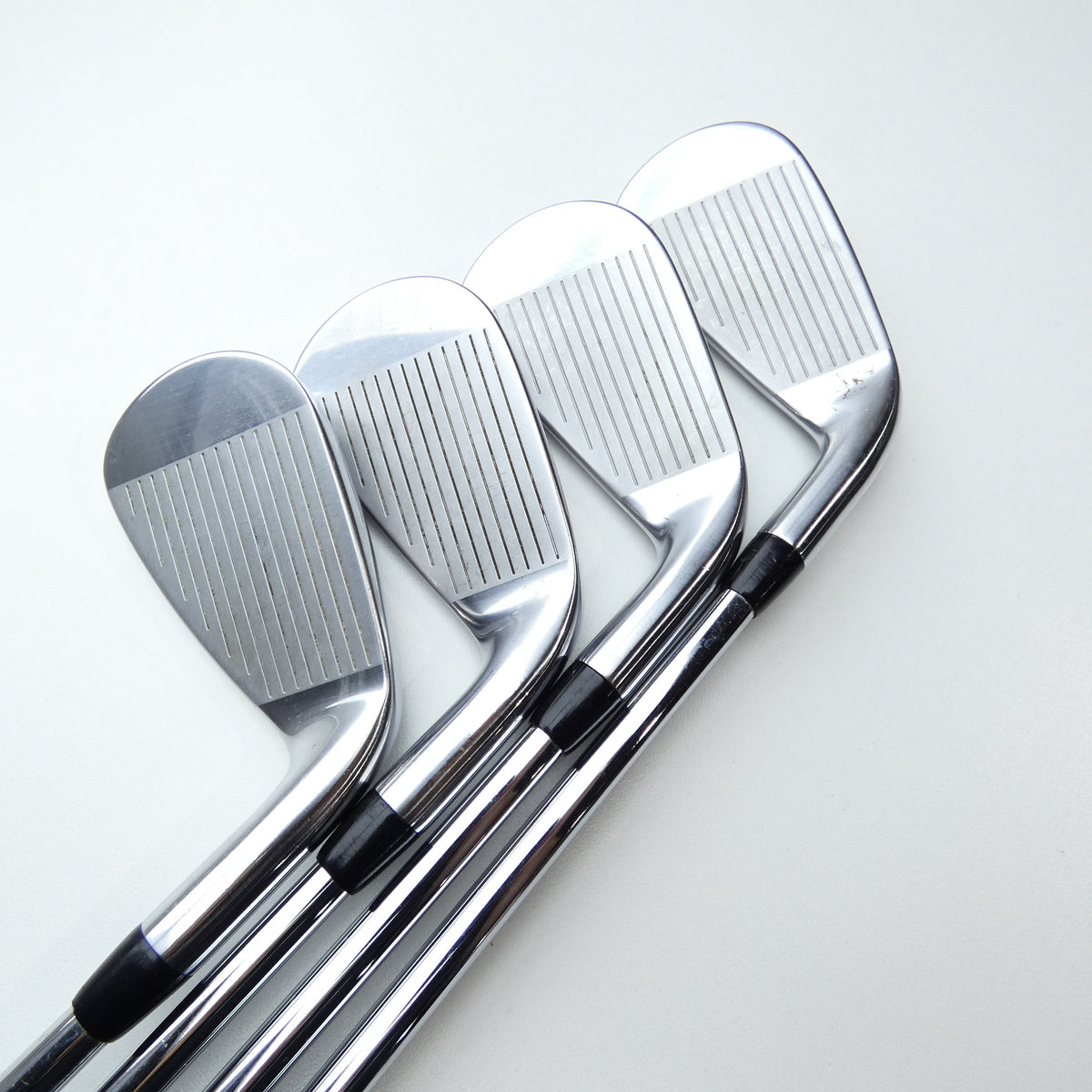 Used Titleist T350 2023 Iron Set / 5 - PW + 48° / Regular Flex / Left-Handed