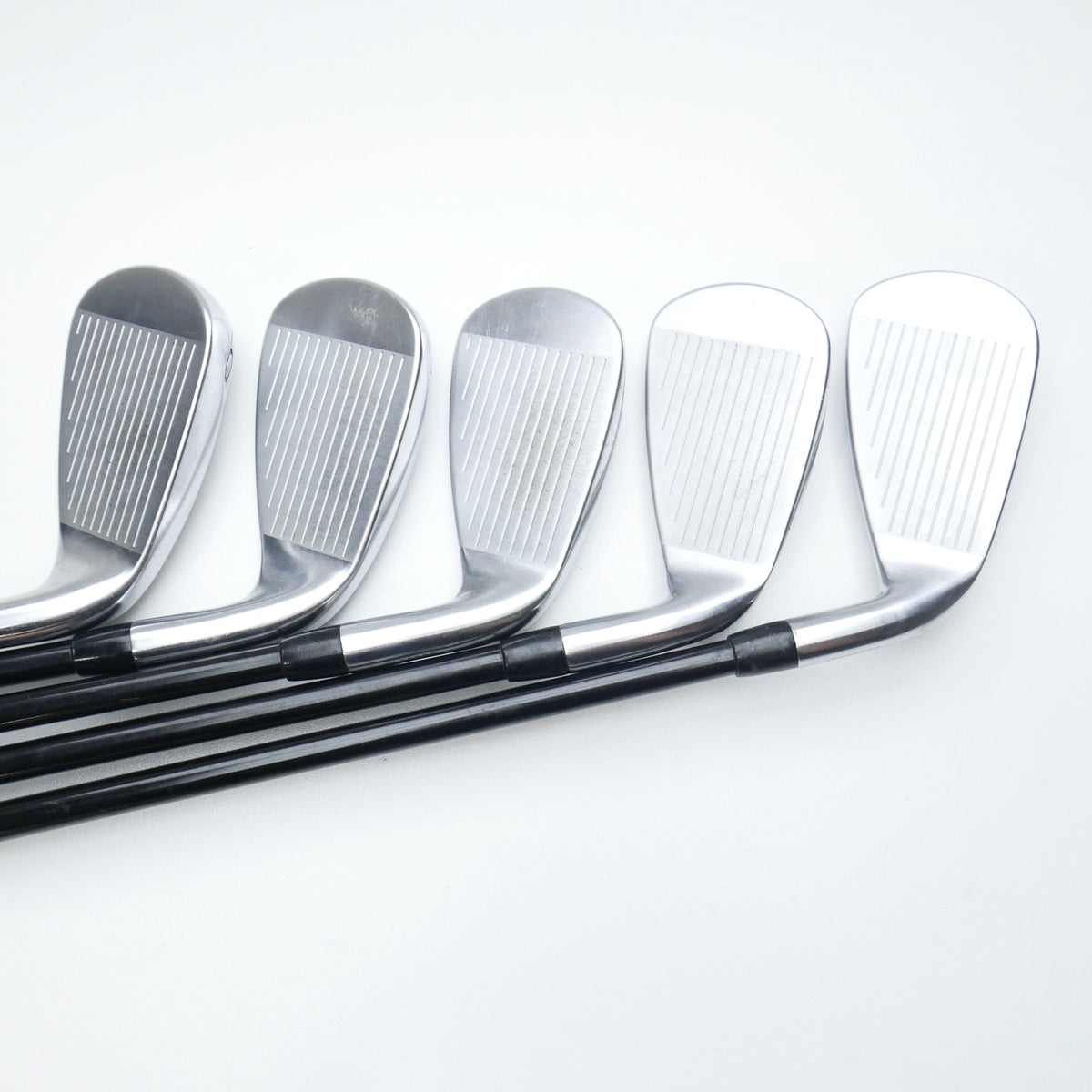 Used Titleist T400 Iron Set / 5 - SW + 43° + 49° / Lite Flex / Left-Handed
