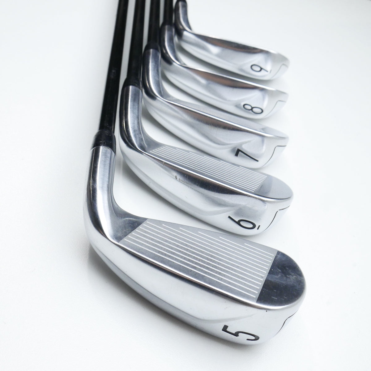 Used Titleist T400 Iron Set / 5 - SW + 43° + 49° / Lite Flex / Left-Handed