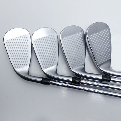 Used Titleist T400 Iron Set / 5 - SW + 49° / Regular Flex