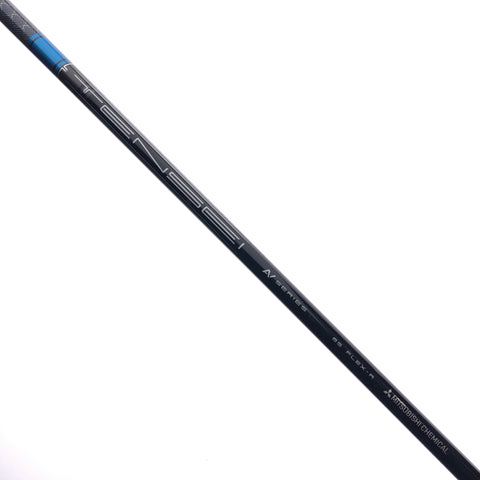Used Titleist TSR 2 5 Fairway Wood / 18 Degrees / Regular Flex