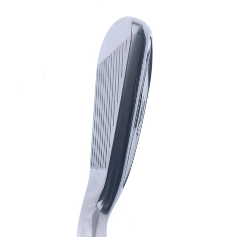 Used Titleist U505 2023 2 Hybrid / 18 Degrees / X-Stiff Flex