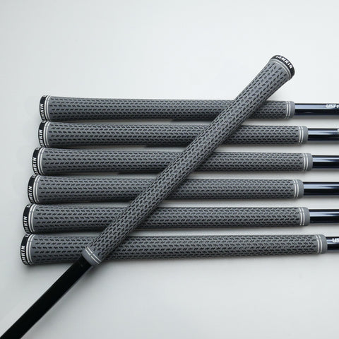 Used Wilson Dynapower 2024 Steel Iron Set / 5 - SW / Regular Flex