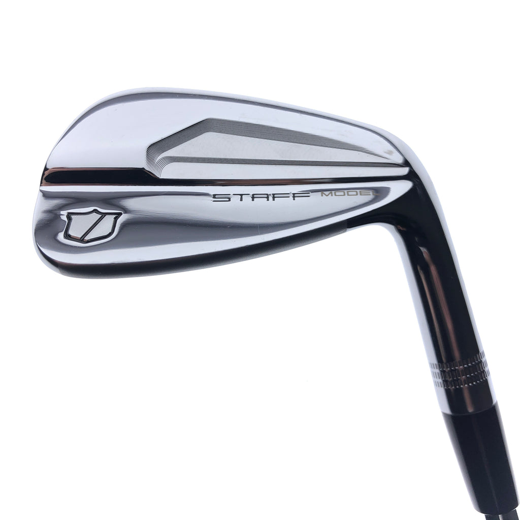 Used Wilson Staff Model 2024 PW Iron / Stiff Flex