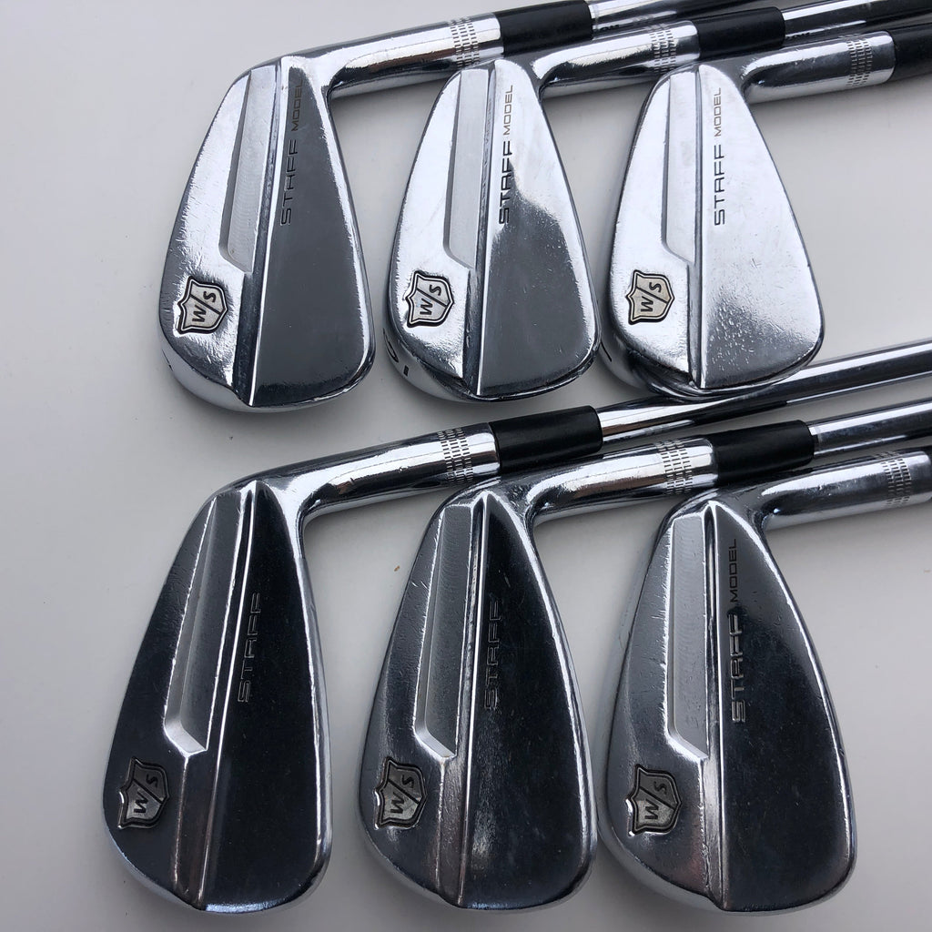 Used Wilson Staff Model Blade Iron Set / 5 - PW / Regular Flex