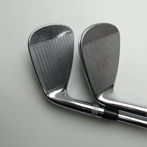 Used Wilson Staff Model Blade Iron Set / 6 - PW / Stiff Flex