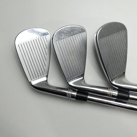 Used Wilson Staff Model Blade Iron Set / 6 - PW / Stiff Flex