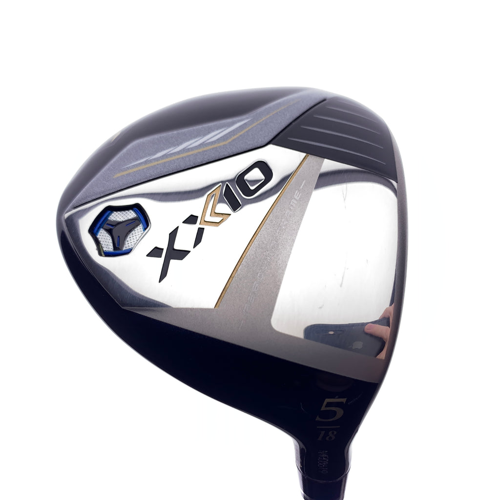 Used XXIO 13 5 Fairway Wood / 18 Degrees / Regular Flex