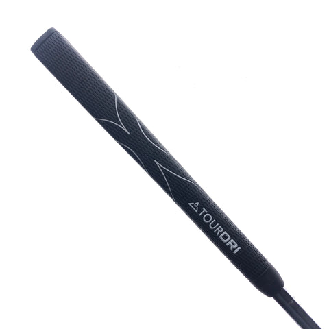Used YES Olivia Putter / 33.00 Inches