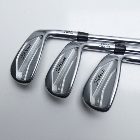 Used Titleist 620 CB Iron Set / 4 - PW / X-Stiff Flex