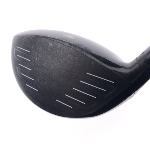 Used Titleist 917 D2 Driver / 9.5 Degrees / Regular Flex