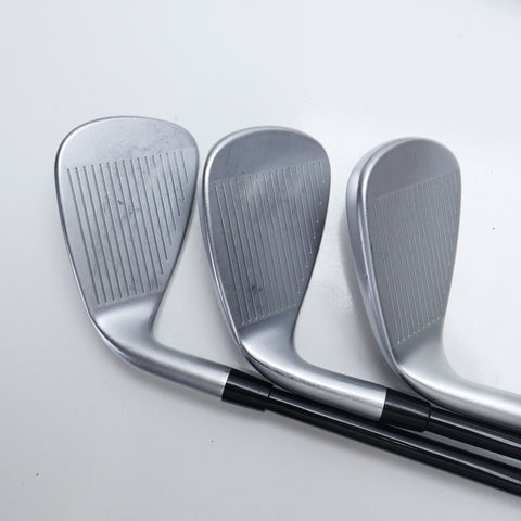 Used Cleveland Launcher UHX Iron Set / 6 - PW + DW / Regular Flex