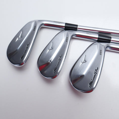 Used Mizuno Pro 225 Iron Set / 5 - PW / Regular Flex