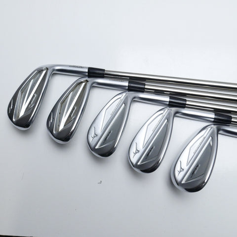 Used Mizuno JPX 923 Hot Metal Iron Set / 4 - SW + GW + LW / Regular Flex